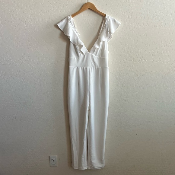 Lulu's White Plunging V Neck Flutter Sleeve Jumpsuit - Picture 4 of 10
